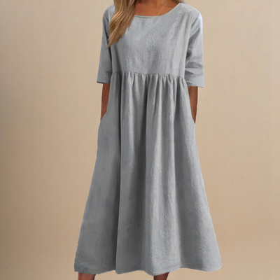 Kari™ | Bomulls Kjole med Rund Hals & Midje Detalj – For Letthet Gjennom Hver Dag