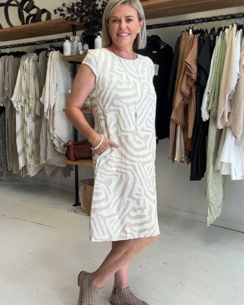 Karen™ - Summer dress with round neck and beautiful print