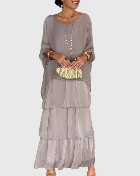 Susan™ | Long and Flowing Dress