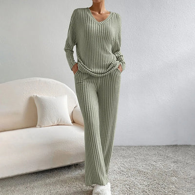 KATHY - KNITTED - 2 - PIECE SET