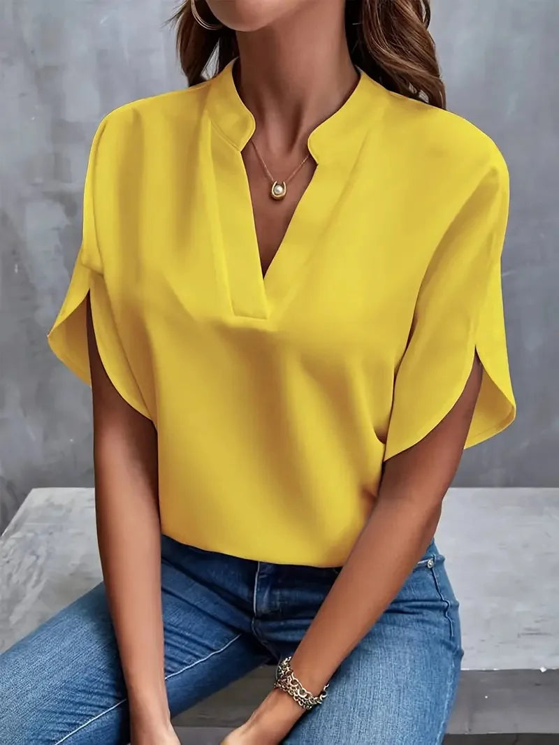 Wenche | MYK OG ELEGANT BLUSE MED V-HALS