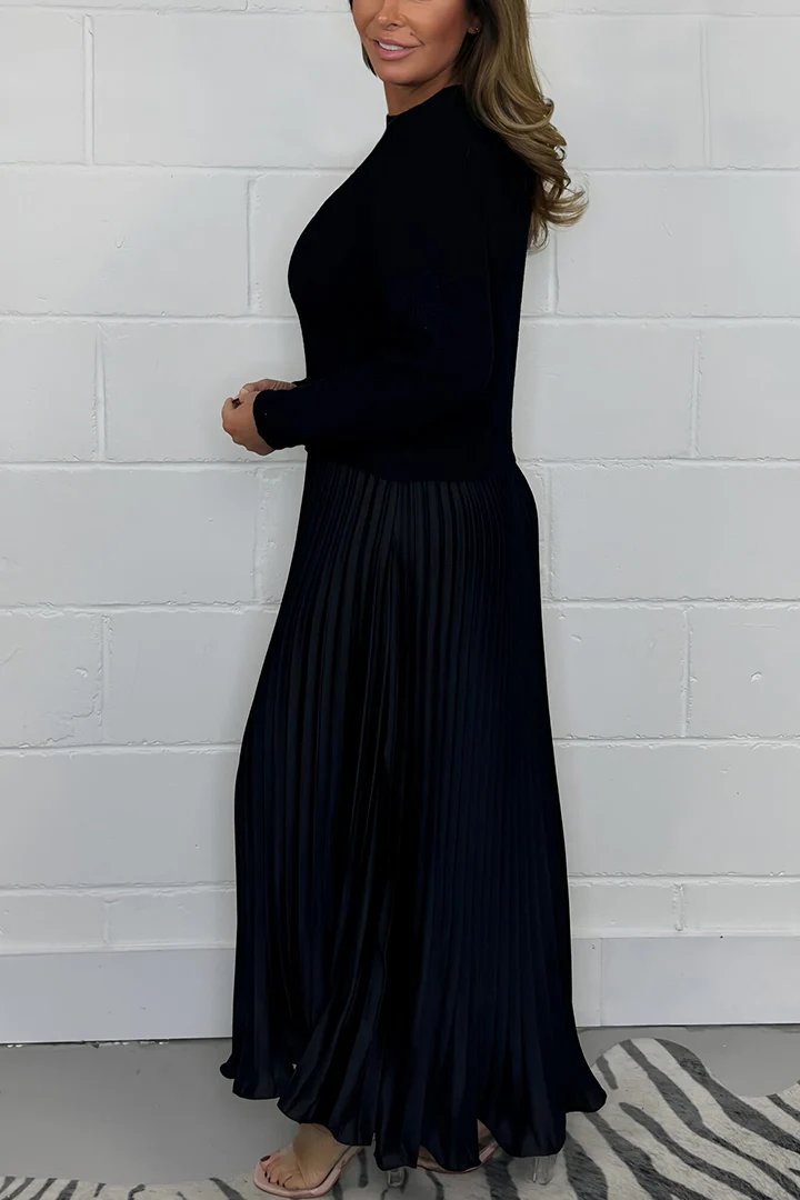 Emilia™ - Long jumper with pleated skirt