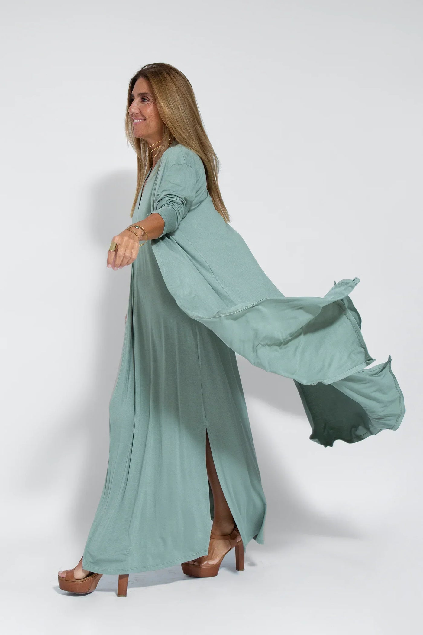 Isabella – Abito lungo ed elegante con scollo a V