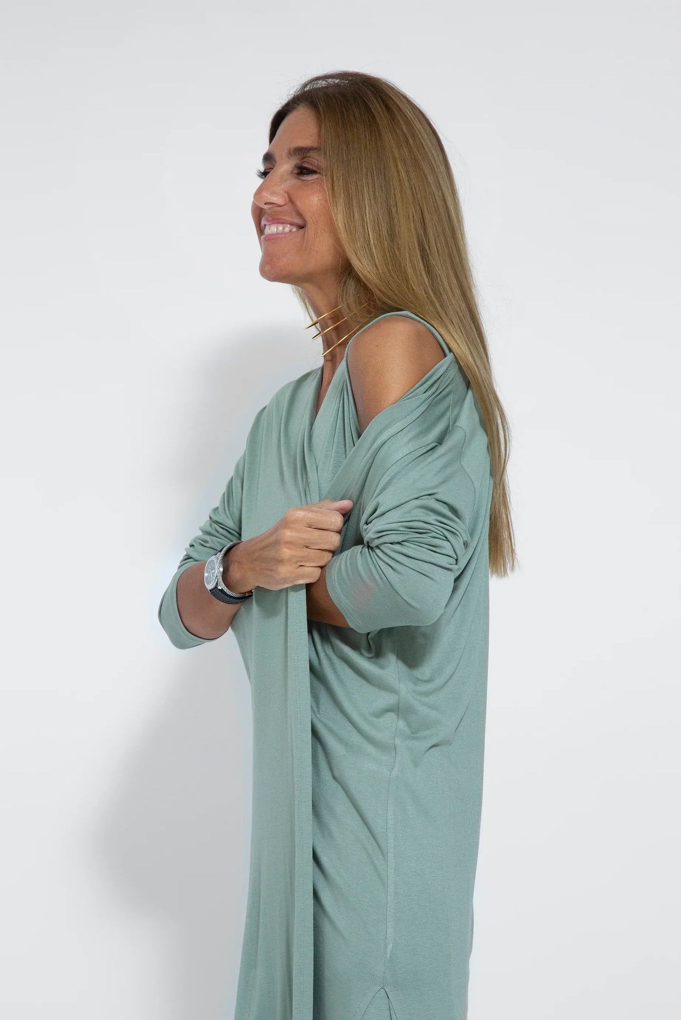 Isabella – Abito lungo ed elegante con scollo a V