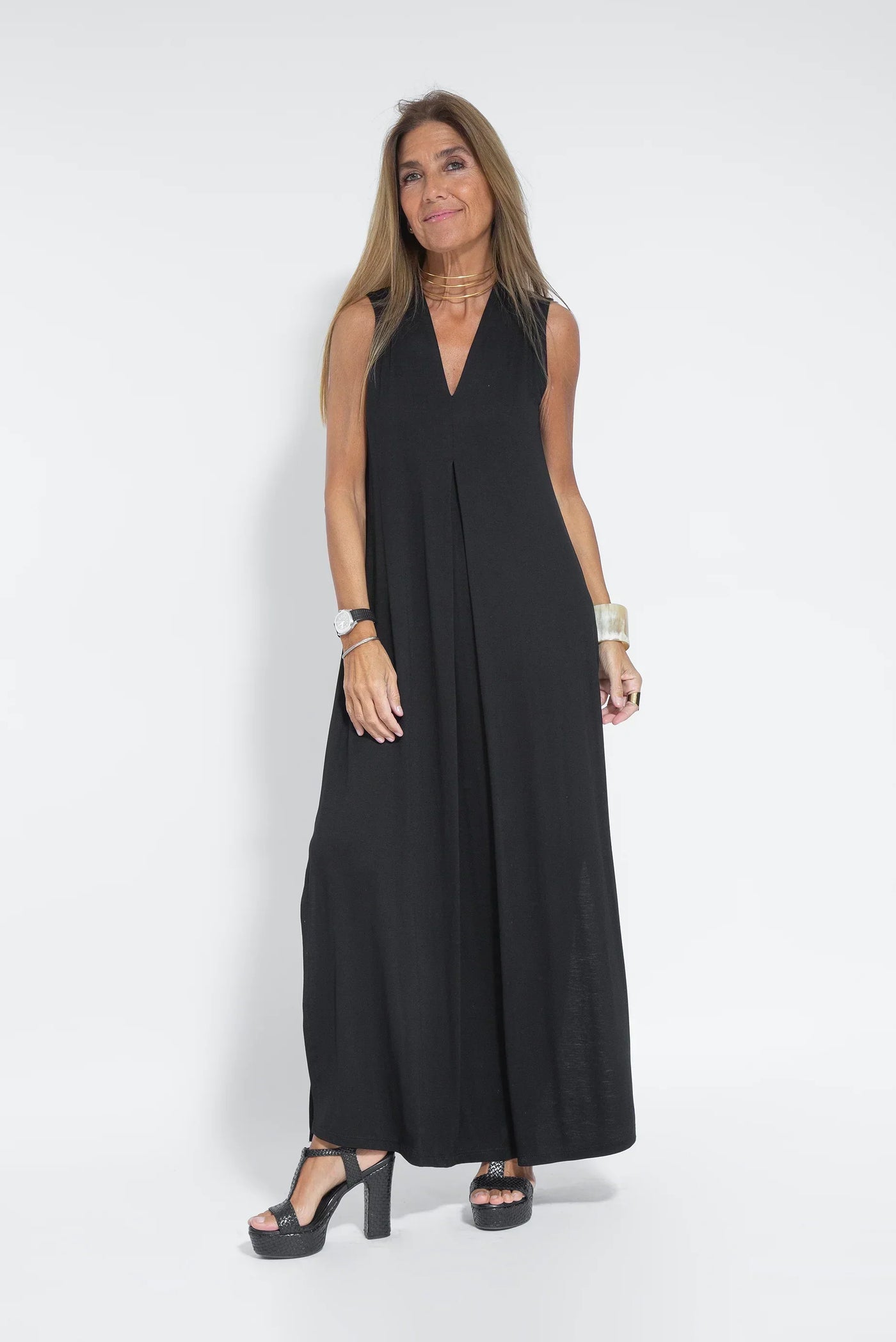 Isabella – Abito lungo ed elegante con scollo a V